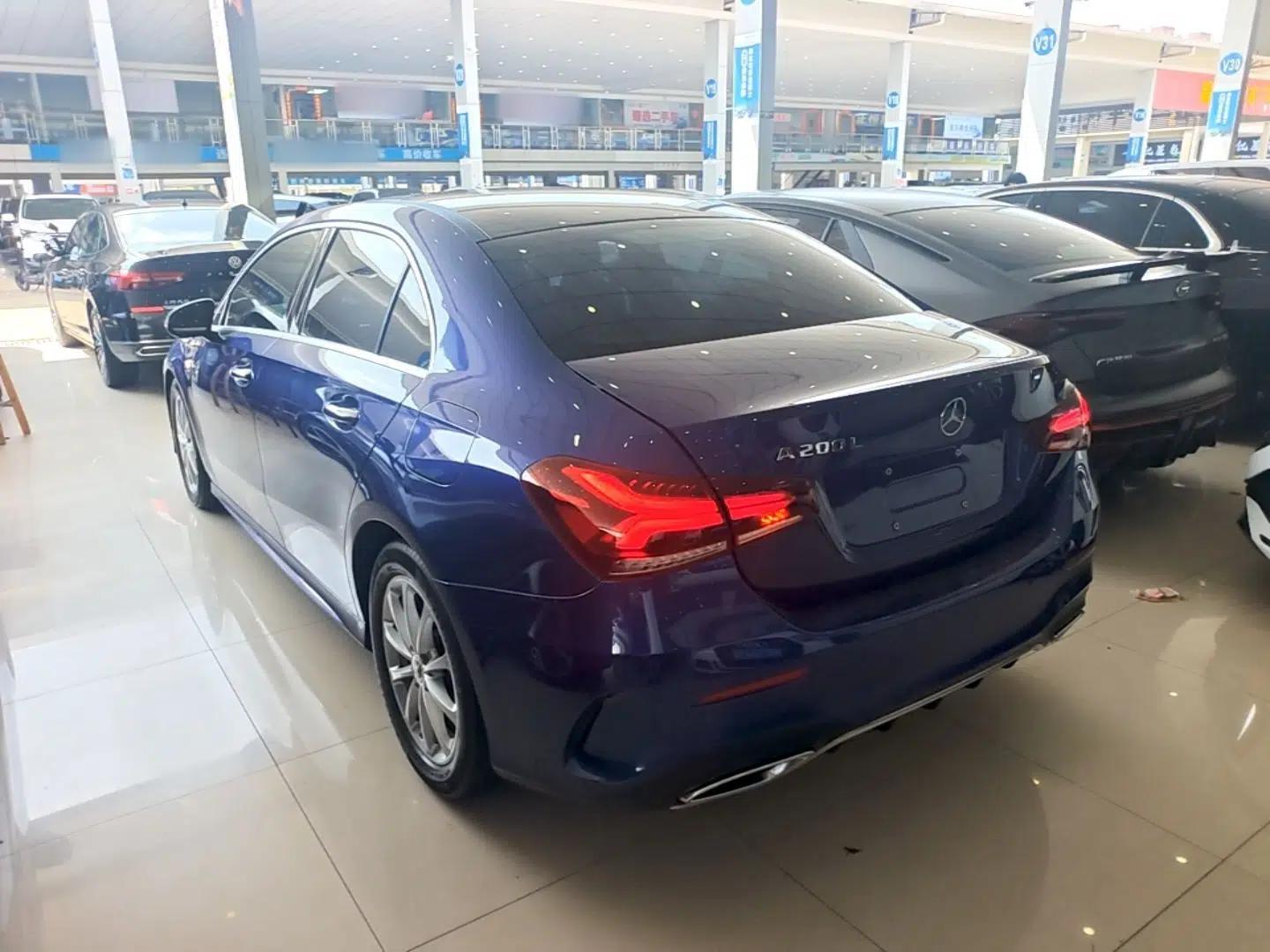 Used Mercedes-Benz A-Class 2020 A 200 L Sport Sedan — миниатюра 4