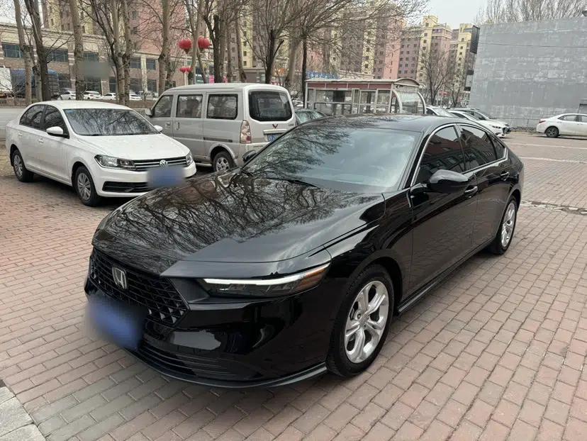 Used Honda Accord 2024 260TURBO Luxury Edition — миниатюра 1