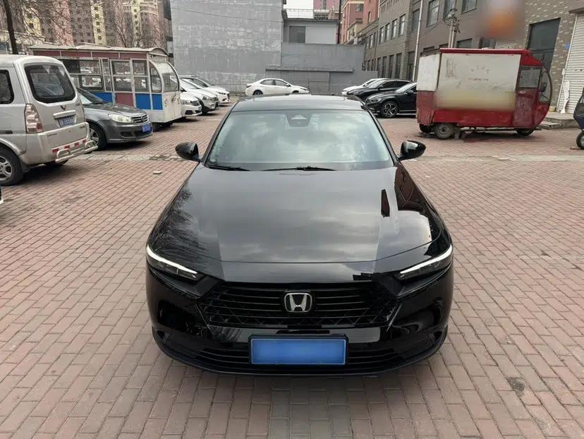 Used Honda Accord 2024 260TURBO Luxury Edition — миниатюра 2