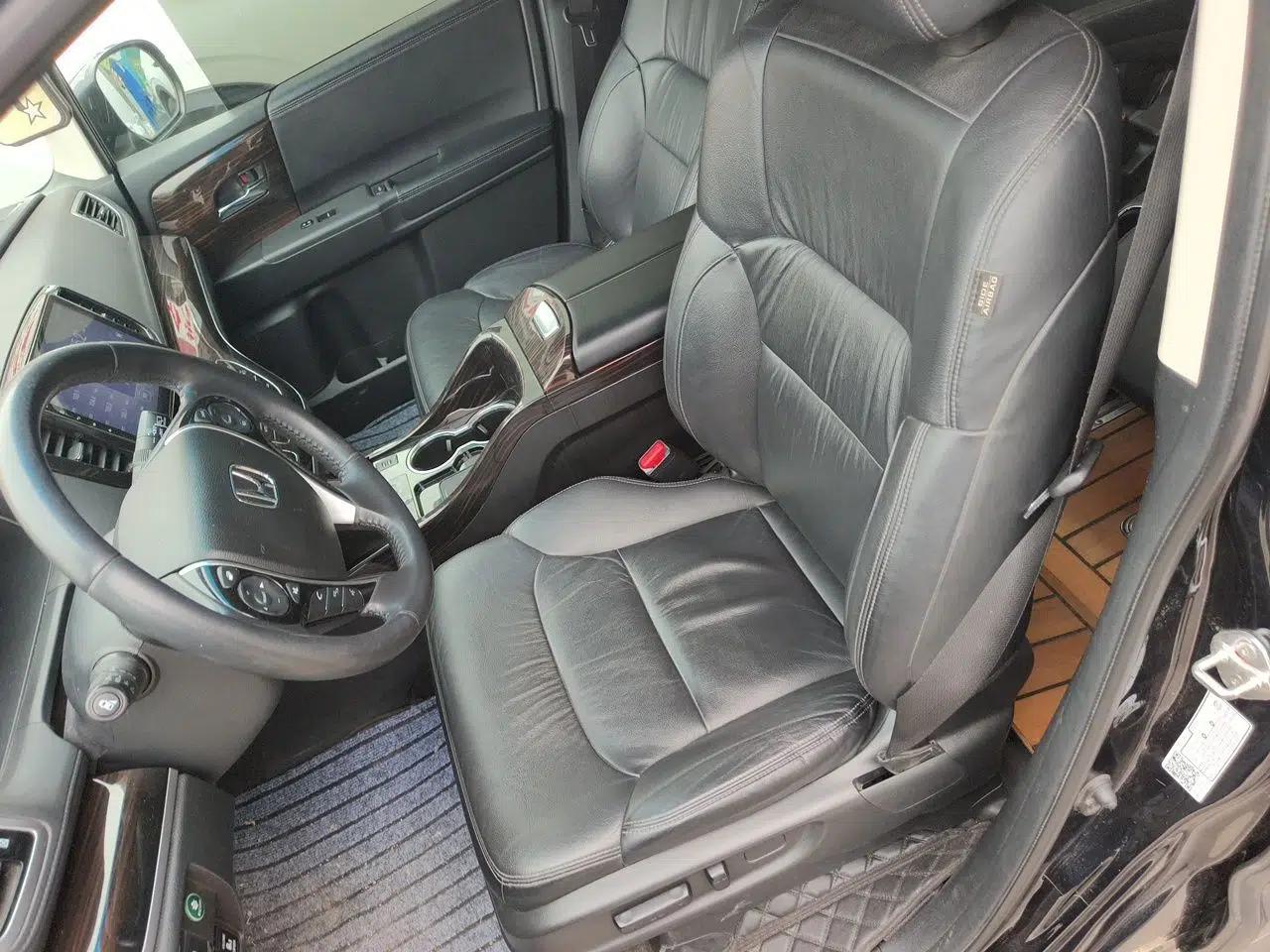 Used Honda Odyssey 2018 2.4L Smart Edition — миниатюра 15