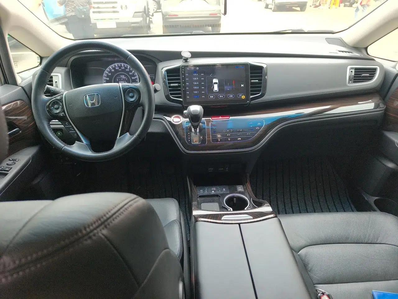 Used Honda Odyssey 2018 2.4L Smart Edition — миниатюра 9