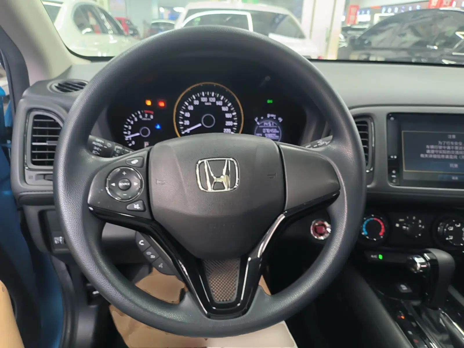Used Honda Vezel 2020 1.5L CVT Luxury Edition — миниатюра 13
