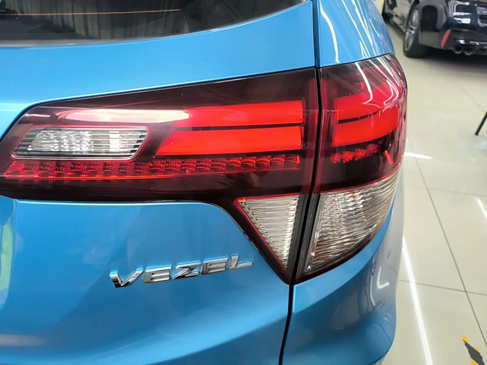 Used Honda Vezel 2020 1.5L CVT Luxury Edition — миниатюра 9