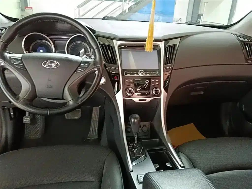 Sonata 2014 2.0L Automatic Luxury Edition — миниатюра 10