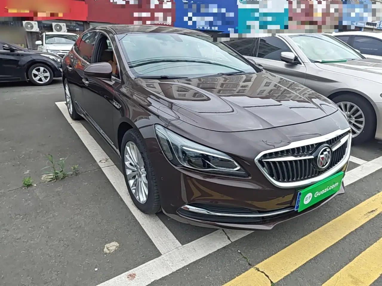 Used Buick LaCrosse 2018 28T Elite Edition — миниатюра 3