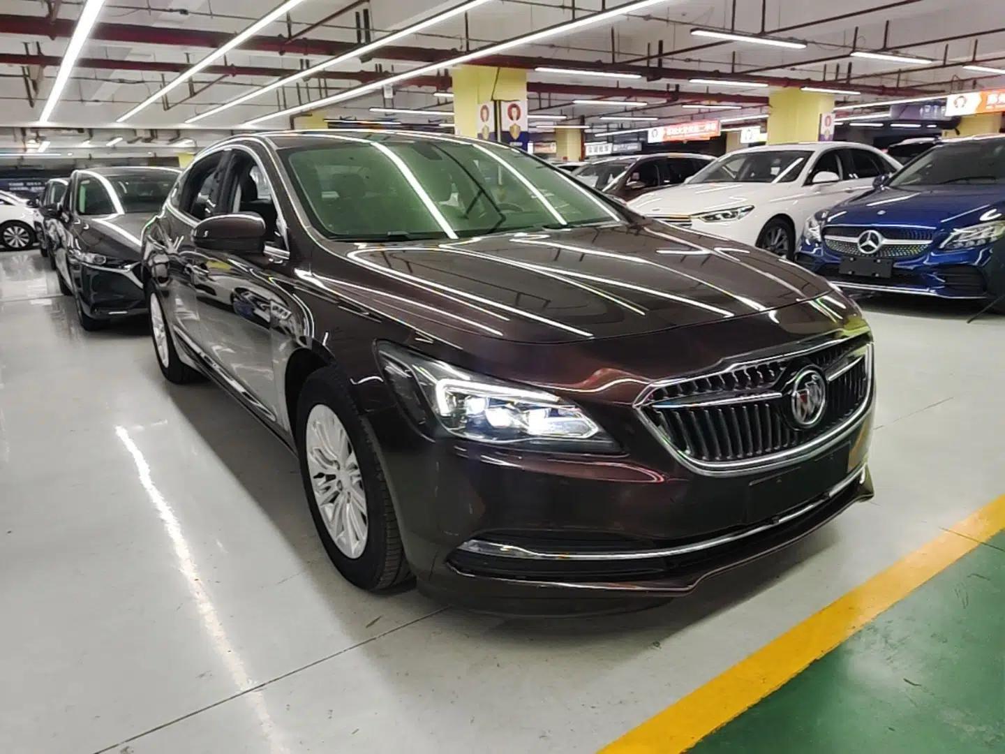 Used Buick LaCrosse 2018 20T Elite Edition — миниатюра 3