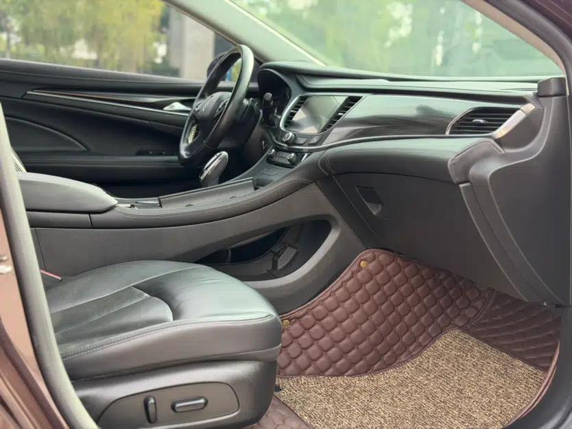 Used Buick LaCrosse 2018 20T Elite Edition — миниатюра 25