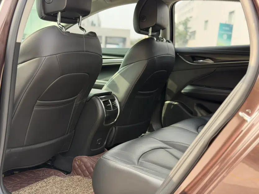Used Buick LaCrosse 2018 20T Elite Edition — миниатюра 29
