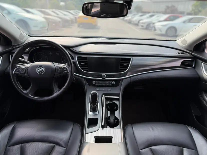 Used Buick LaCrosse 2018 20T Elite Edition — миниатюра 30