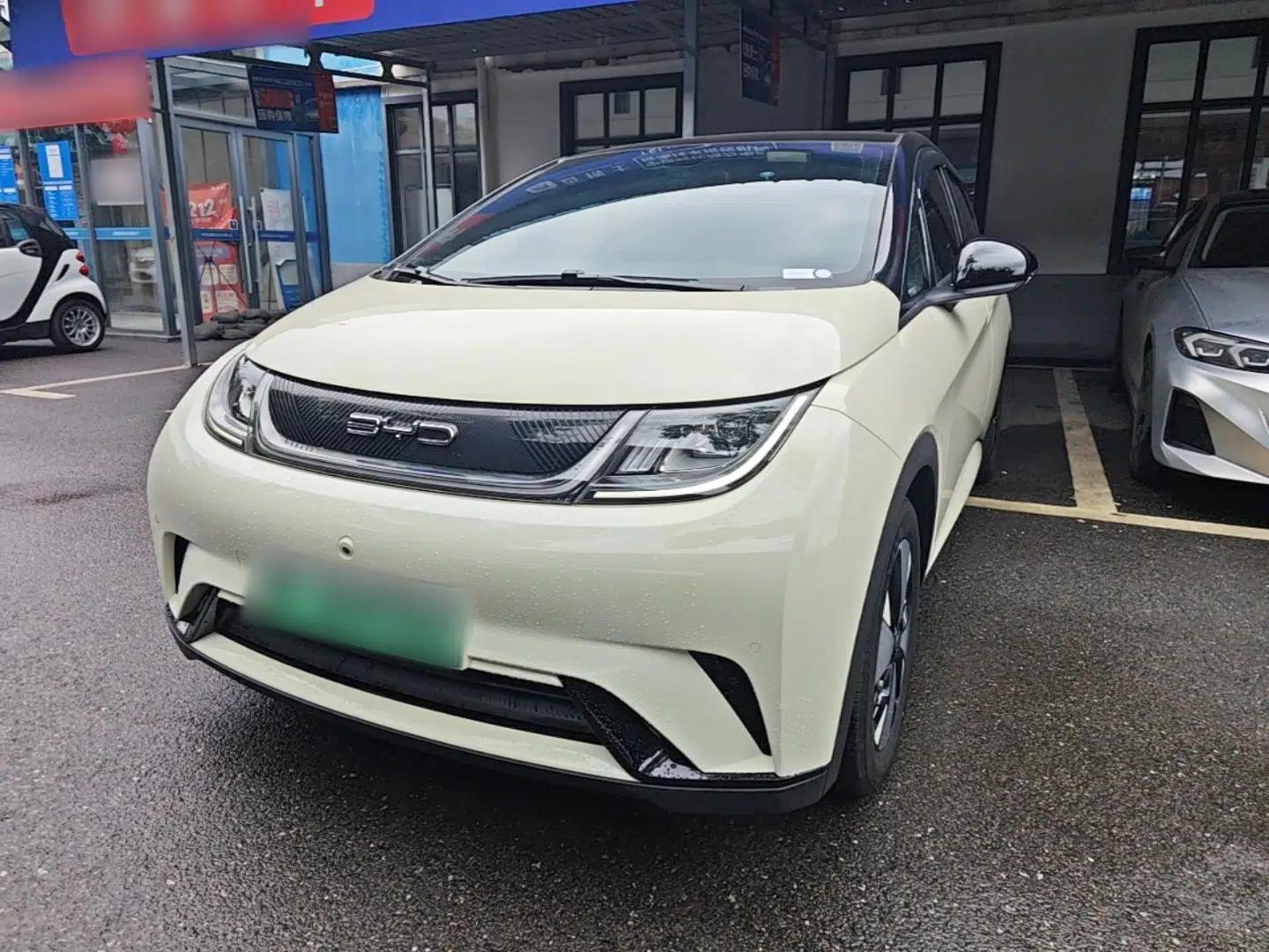 Used BYD Dolphin 2023 420 km Fashion Edition — миниатюра 1