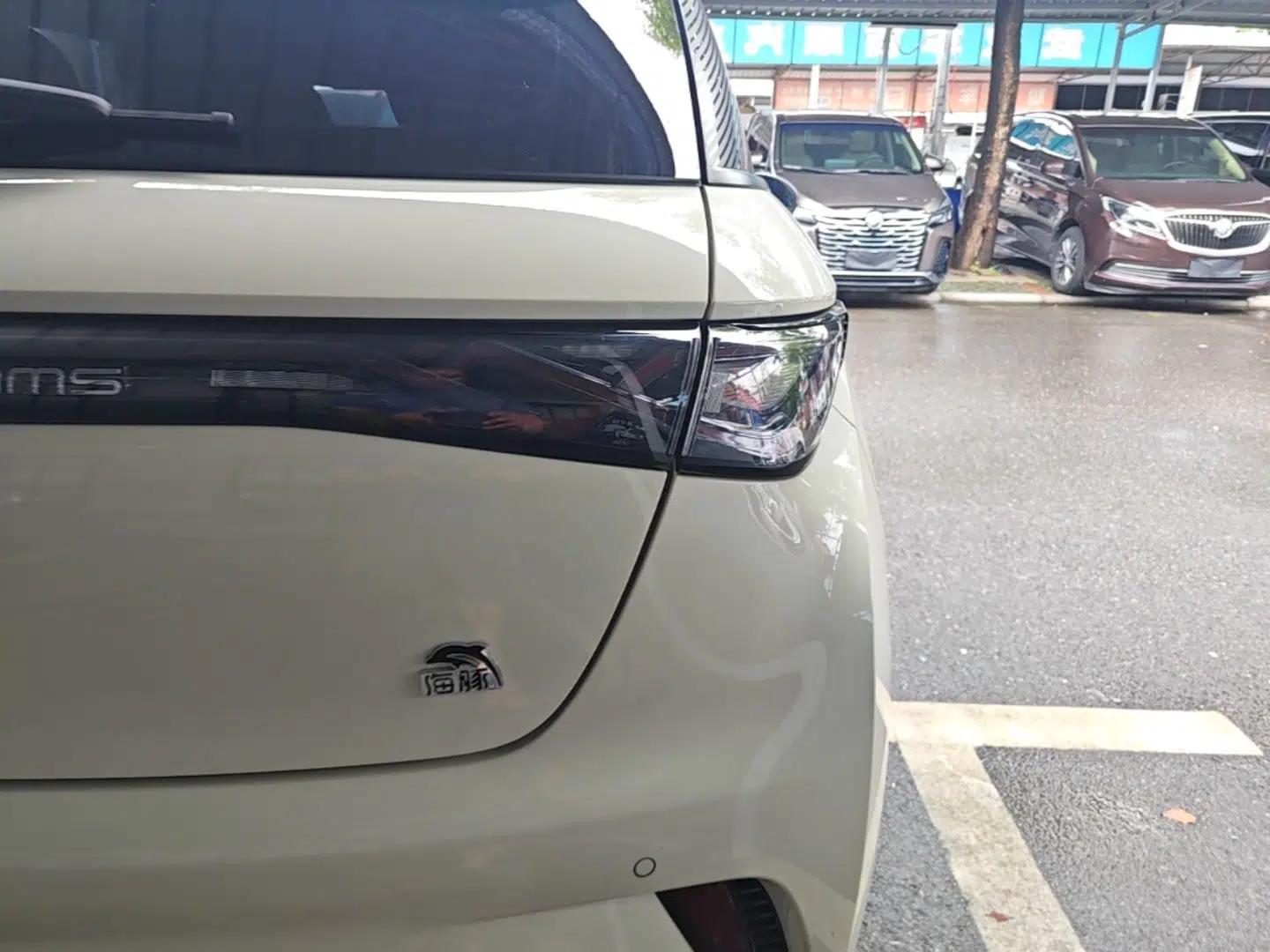 Used BYD Dolphin 2023 420 km Fashion Edition — миниатюра 9