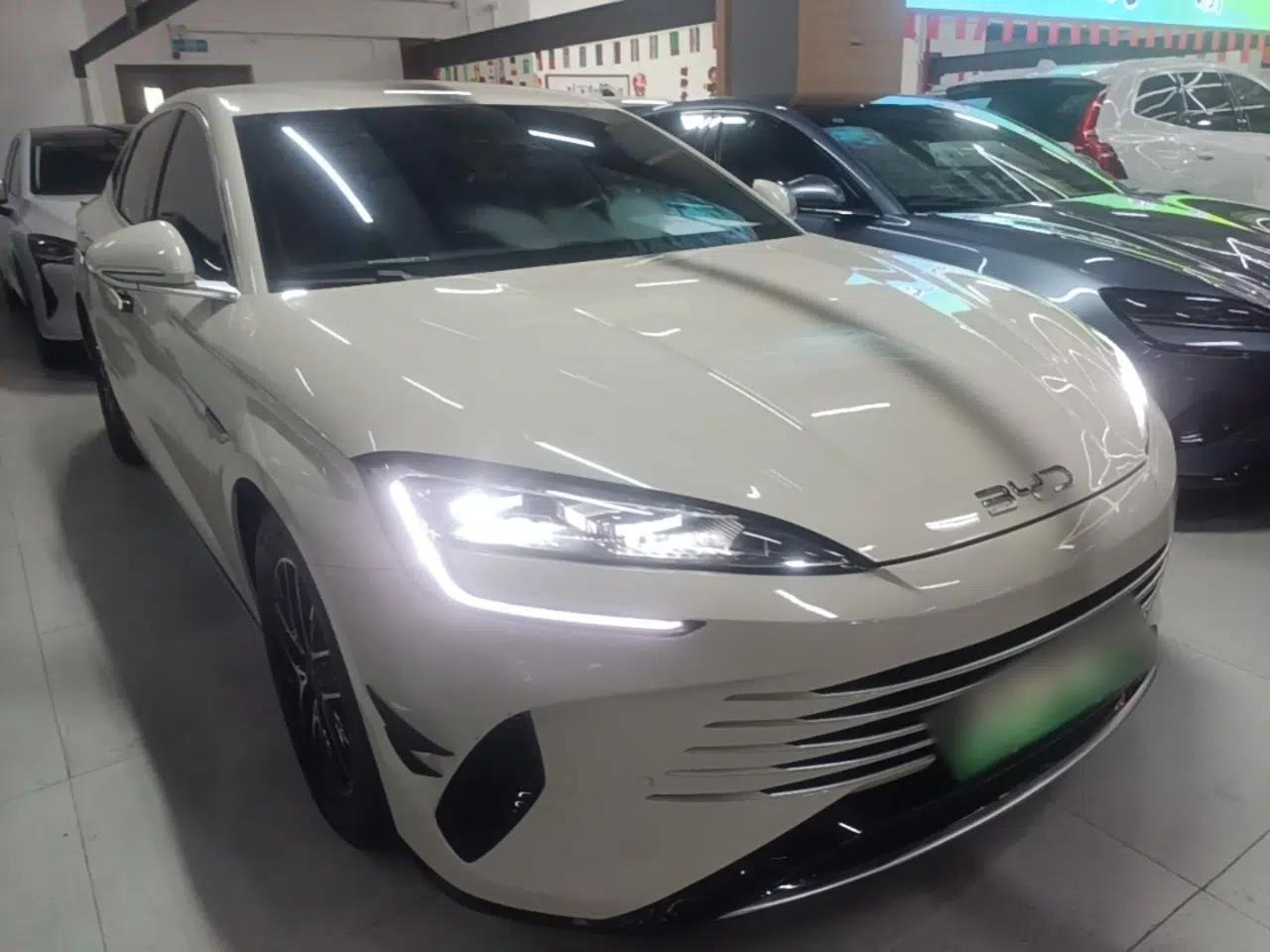 Used BYD Seal 2024 HONOR Edition DM-i 1.5L 121km Elite Model — миниатюра 3