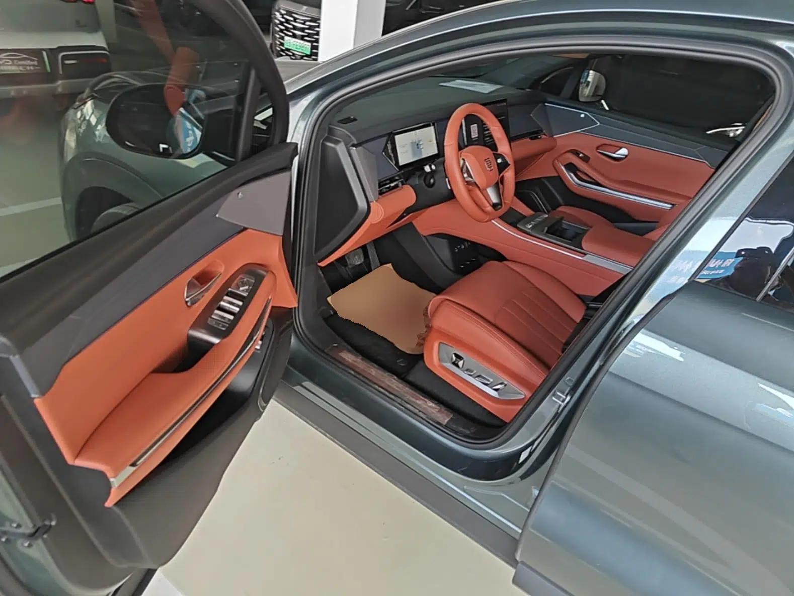 Used BYD Tang L 2025 DM 175KM Drone Player Edition — миниатюра 23