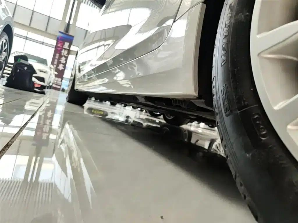 BMW 5 Series 2019 Facelift 530Li Leading Luxury Package — миниатюра 22