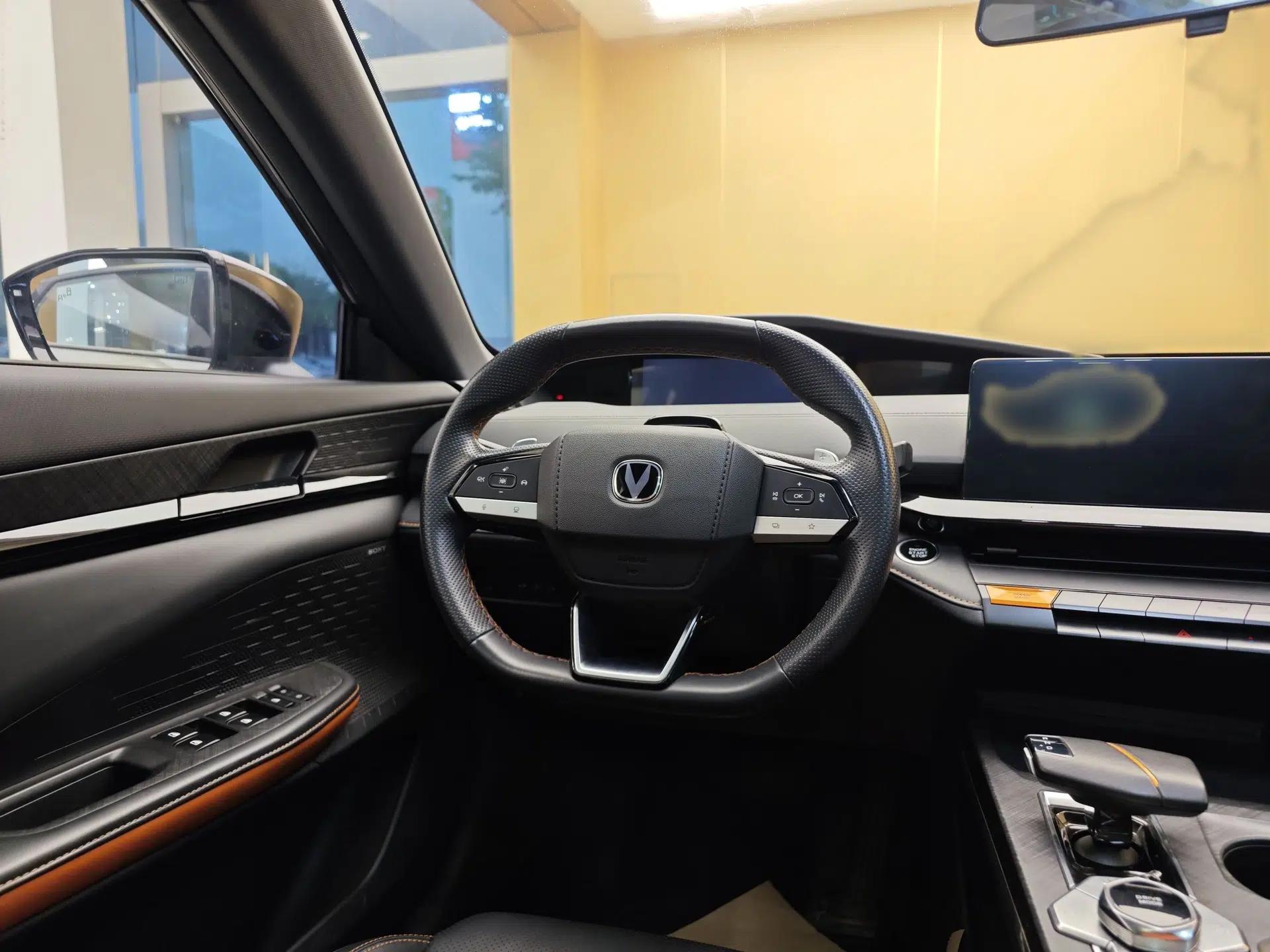 Used CHANGAN UNI-V 2022 1.5T Smart Navigation Version — миниатюра 25