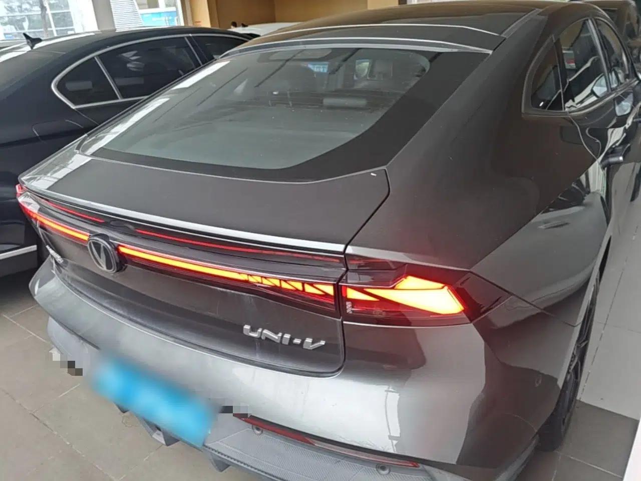 Used CHANGAN UNI-V 2022 1.5T Smart Navigation Version — миниатюра 5