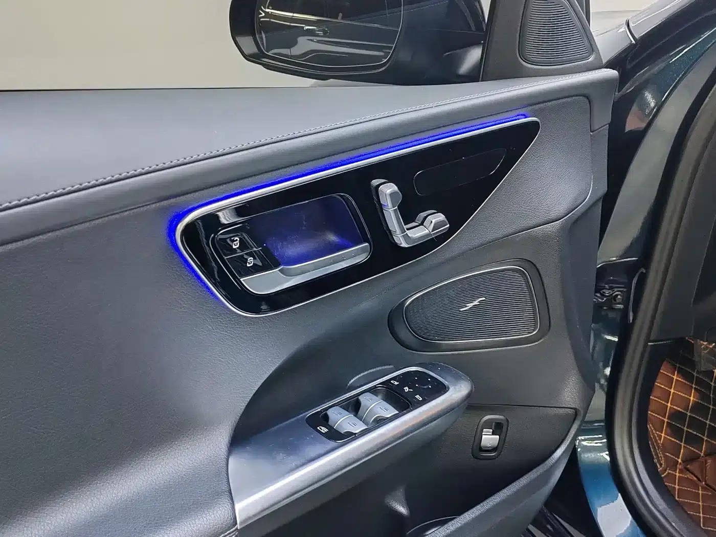 Mercedes-Benz C-Class 2022 Facelift C 200 L Sport Edition — миниатюра 10