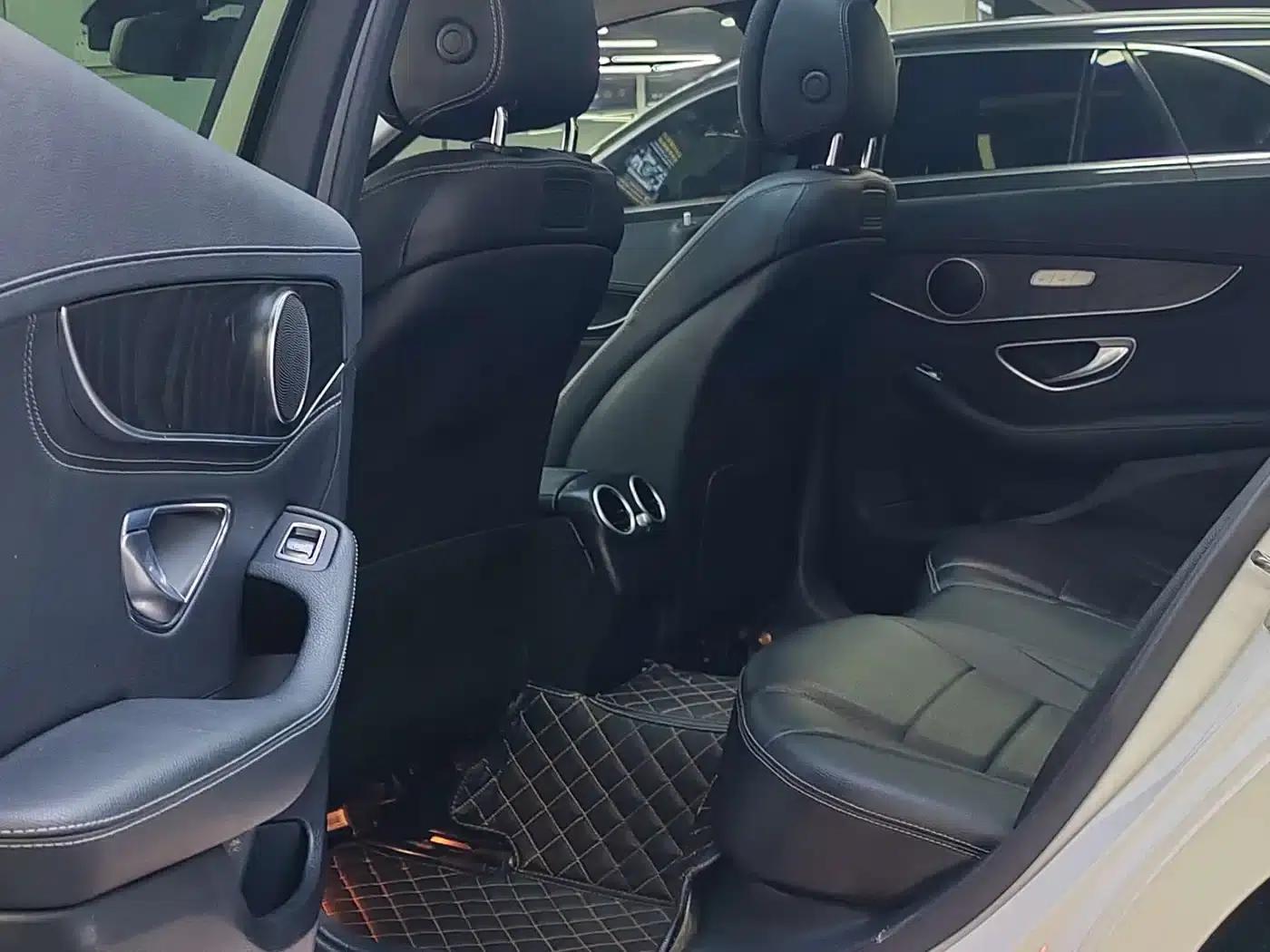 2018 Mercedes-Benz C-Class C 200 L Sport Edition — миниатюра 10