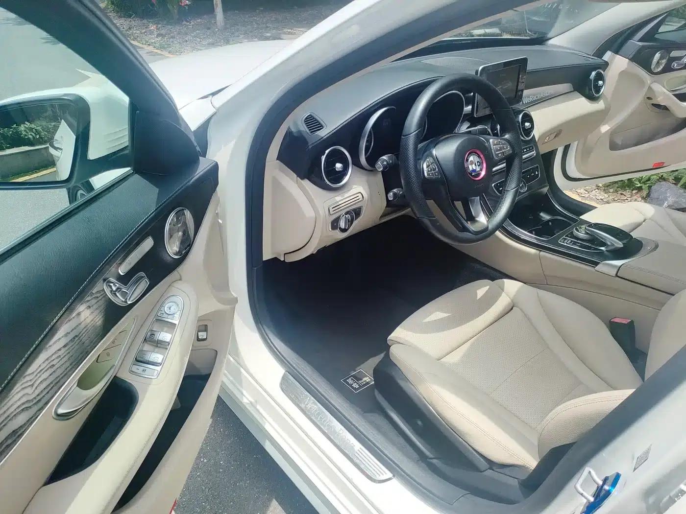 Mercedes-Benz C-Class 2015 Facelift C 200 L Sport — миниатюра 9