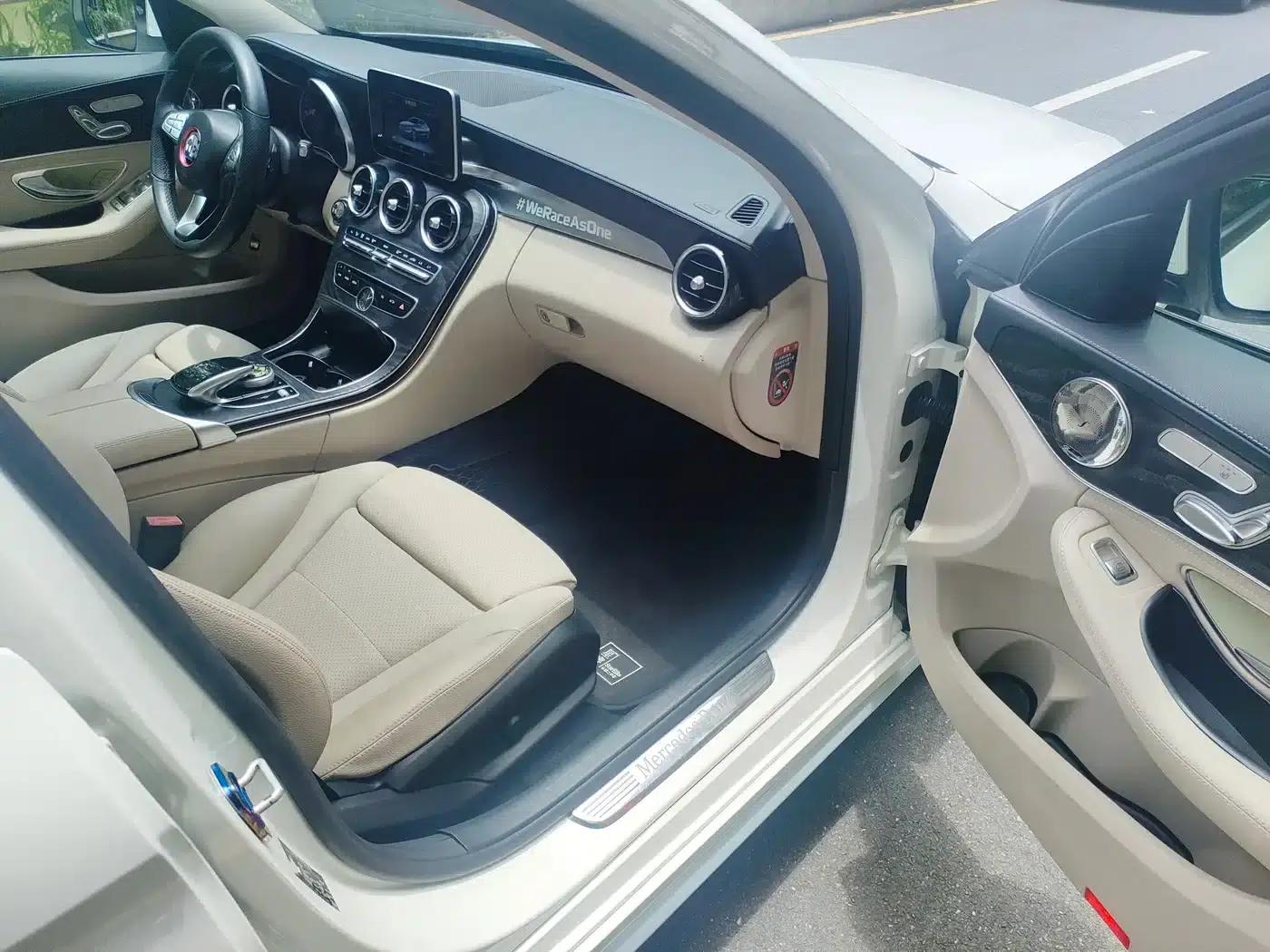 Mercedes-Benz C-Class 2015 Facelift C 200 L Sport — миниатюра 10