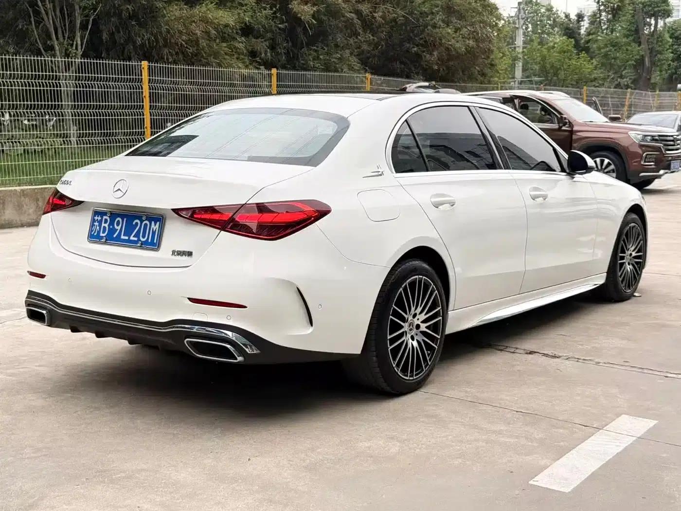 2023 Mercedes-Benz C-Class C 260 L Sport Edition — миниатюра 3