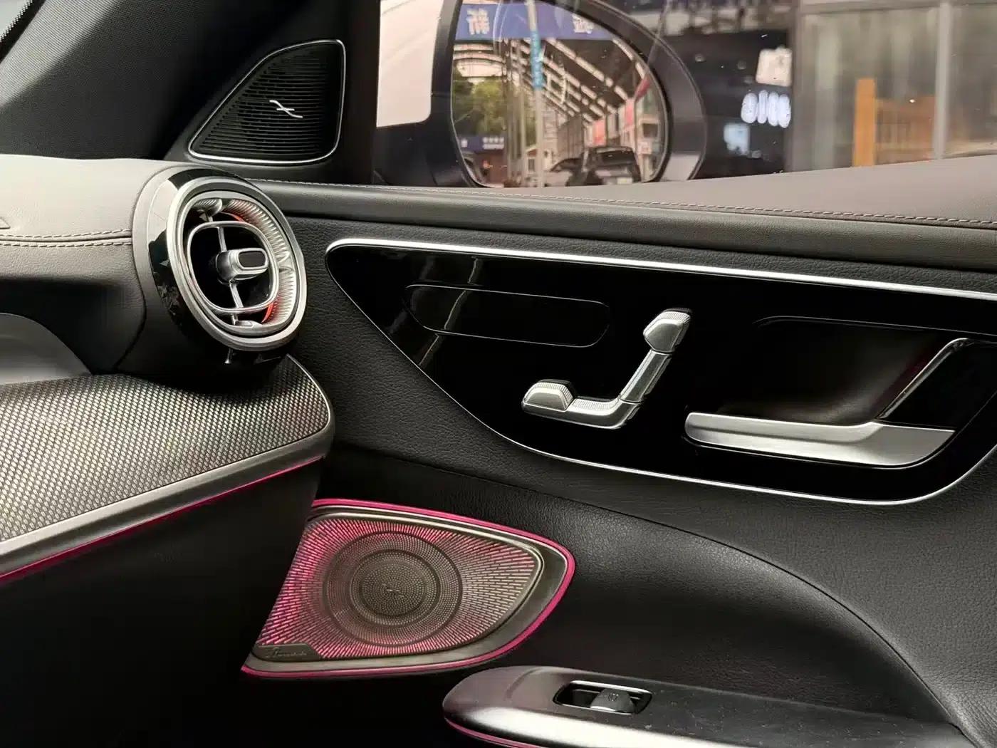 2023 Mercedes-Benz C-Class C 260 L Sport Edition — миниатюра 8