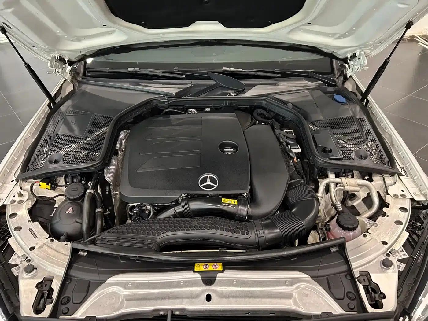 Imported Mercedes-Benz C-Class 2019 C 260 Coupe — миниатюра 23