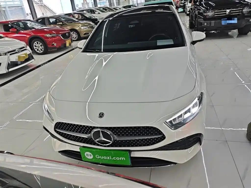 2023 Mercedes-Benz A-Class A 200 L Fashion Edition — миниатюра 3
