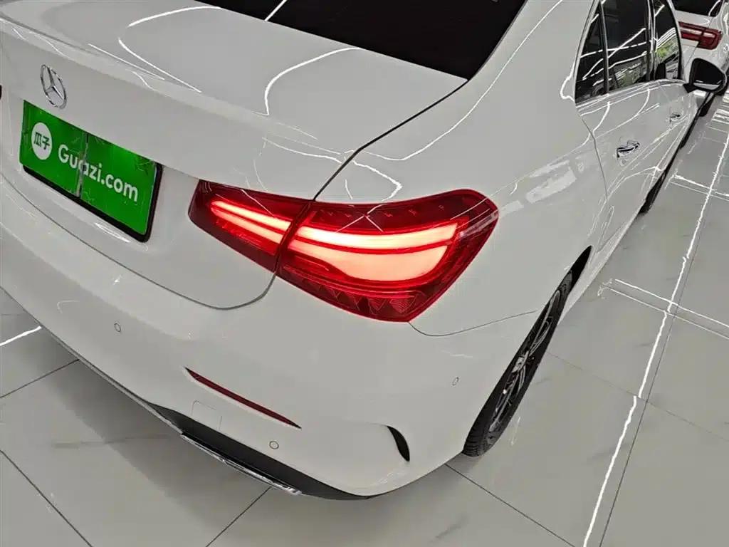 2023 Mercedes-Benz A-Class A 200 L Fashion Edition — миниатюра 8
