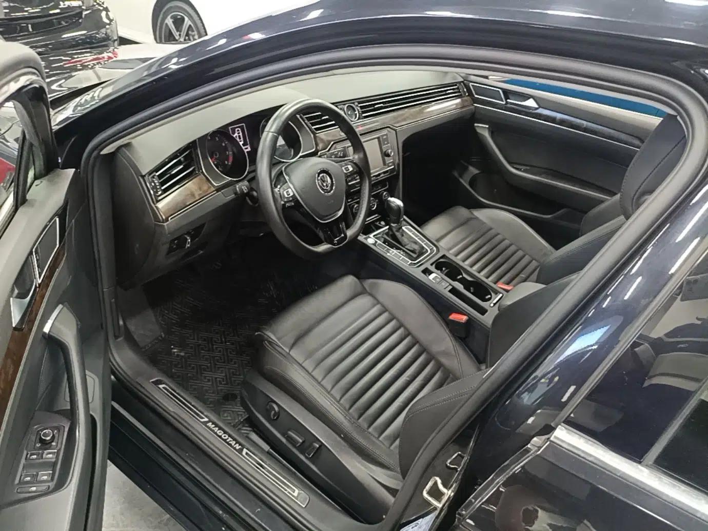 Used Volkswagen Magotan 2018 Facelift 380TSI DSG Luxury Version — миниатюра 18