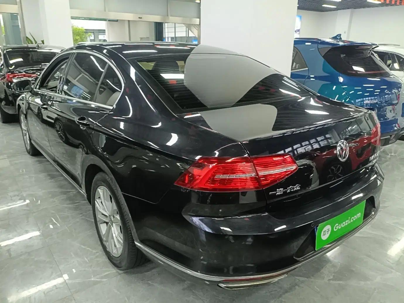 Used Volkswagen Magotan 2018 Facelift 380TSI DSG Luxury Version — миниатюра 4