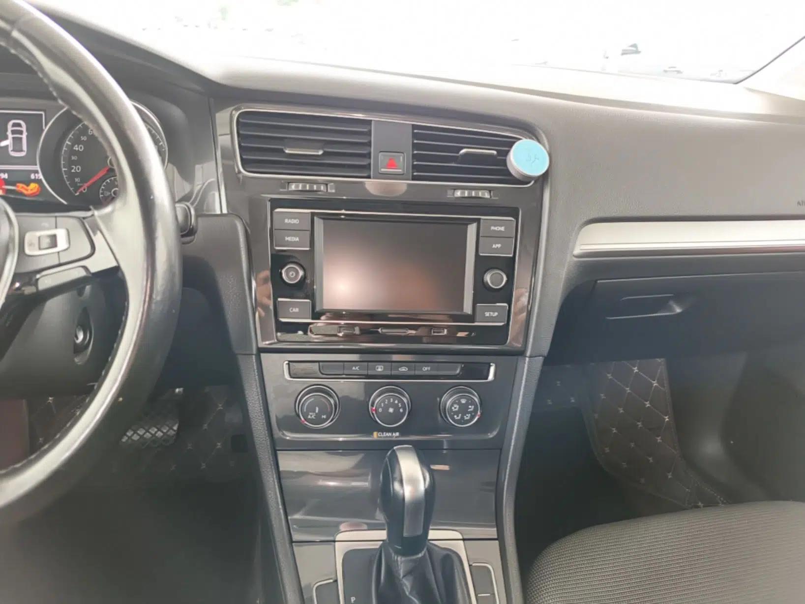 Used Volkswagen Golf 2018 1.6L Automatic Comfort Model — миниатюра 15