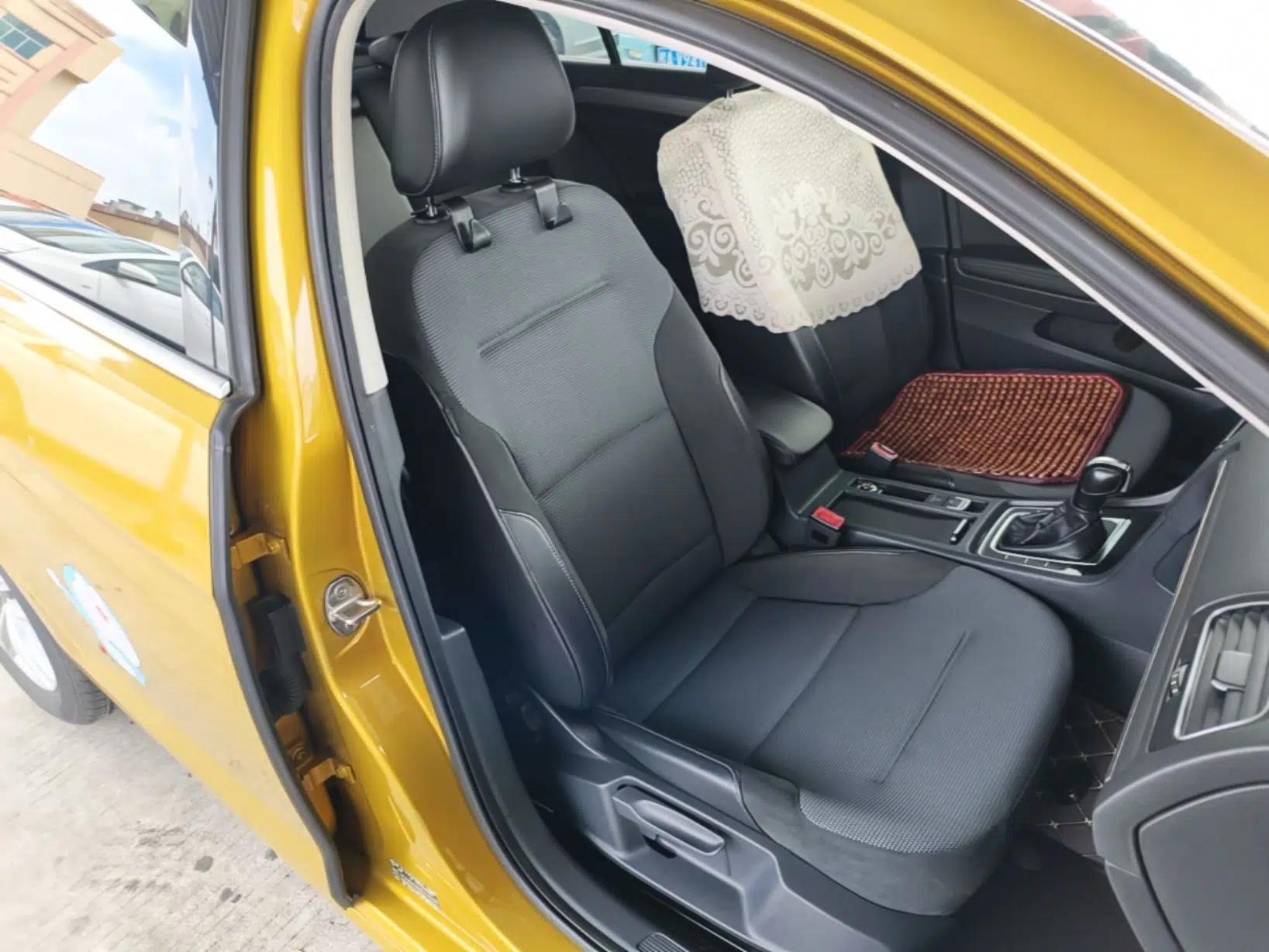 Used Volkswagen Golf 2018 1.6L Automatic Comfort Model — миниатюра 19