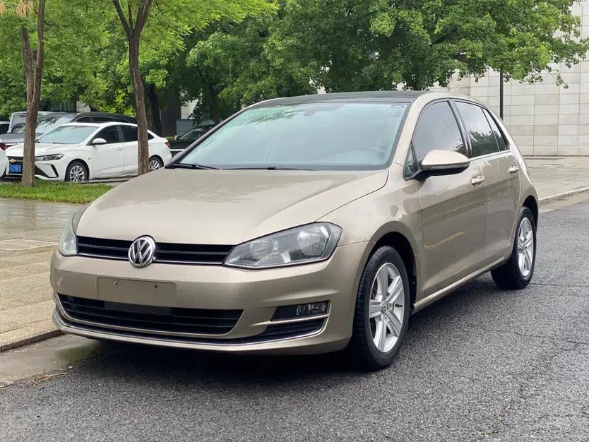 Used Volkswagen Golf 2015 1.4TSI Automatic Luxury Model — миниатюра 1