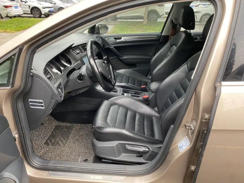 Used Volkswagen Golf 2015 1.4TSI Automatic Luxury Model — миниатюра 16