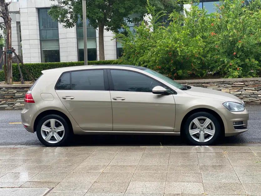 Used Volkswagen Golf 2015 1.4TSI Automatic Luxury Model — миниатюра 4