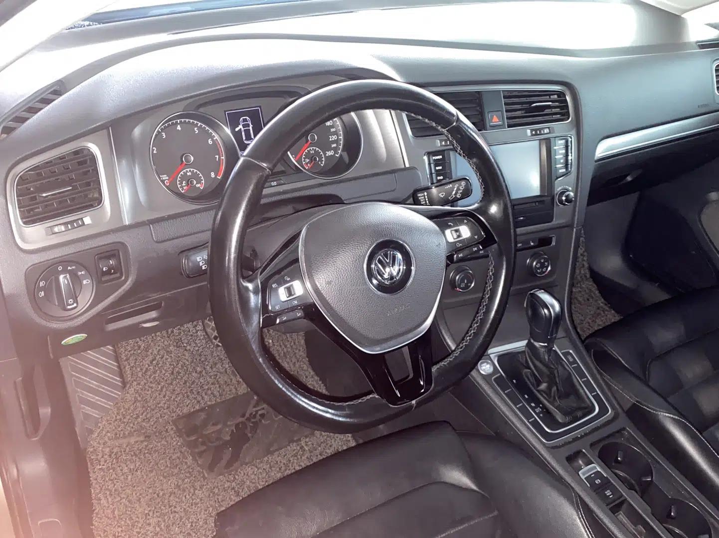 Used Volkswagen Golf 2015 1.4TSI Automatic Luxury Model — миниатюра 8