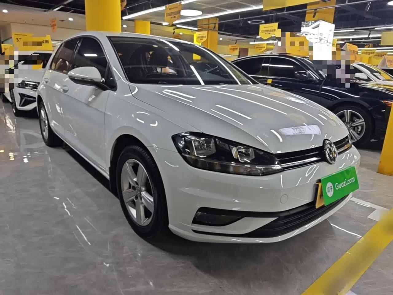 Used Volkswagen Golf 2018 1.6L Automatic Fashion Model — миниатюра 3