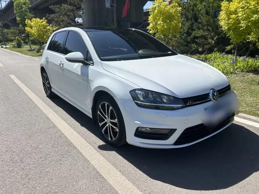 Used Volkswagen Golf 2017 280TSI Automatic R-Line Million-Vehicle Commemorative Edition — миниатюра 3
