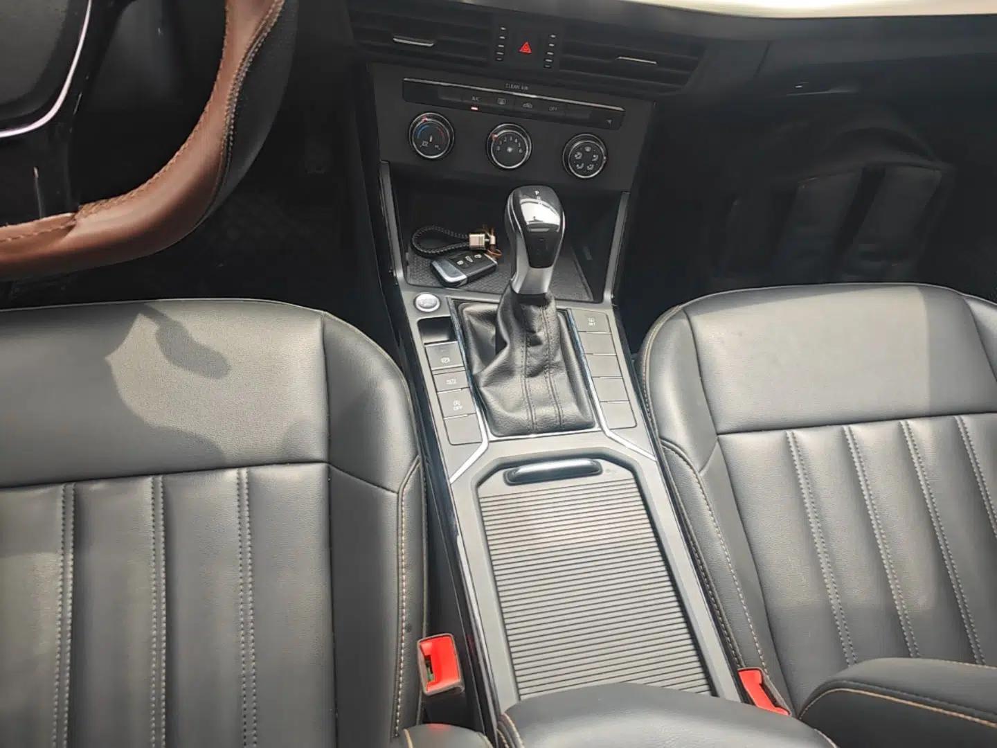 Used Volkswagen Passat 2021 280TSI Business Edition — миниатюра 21