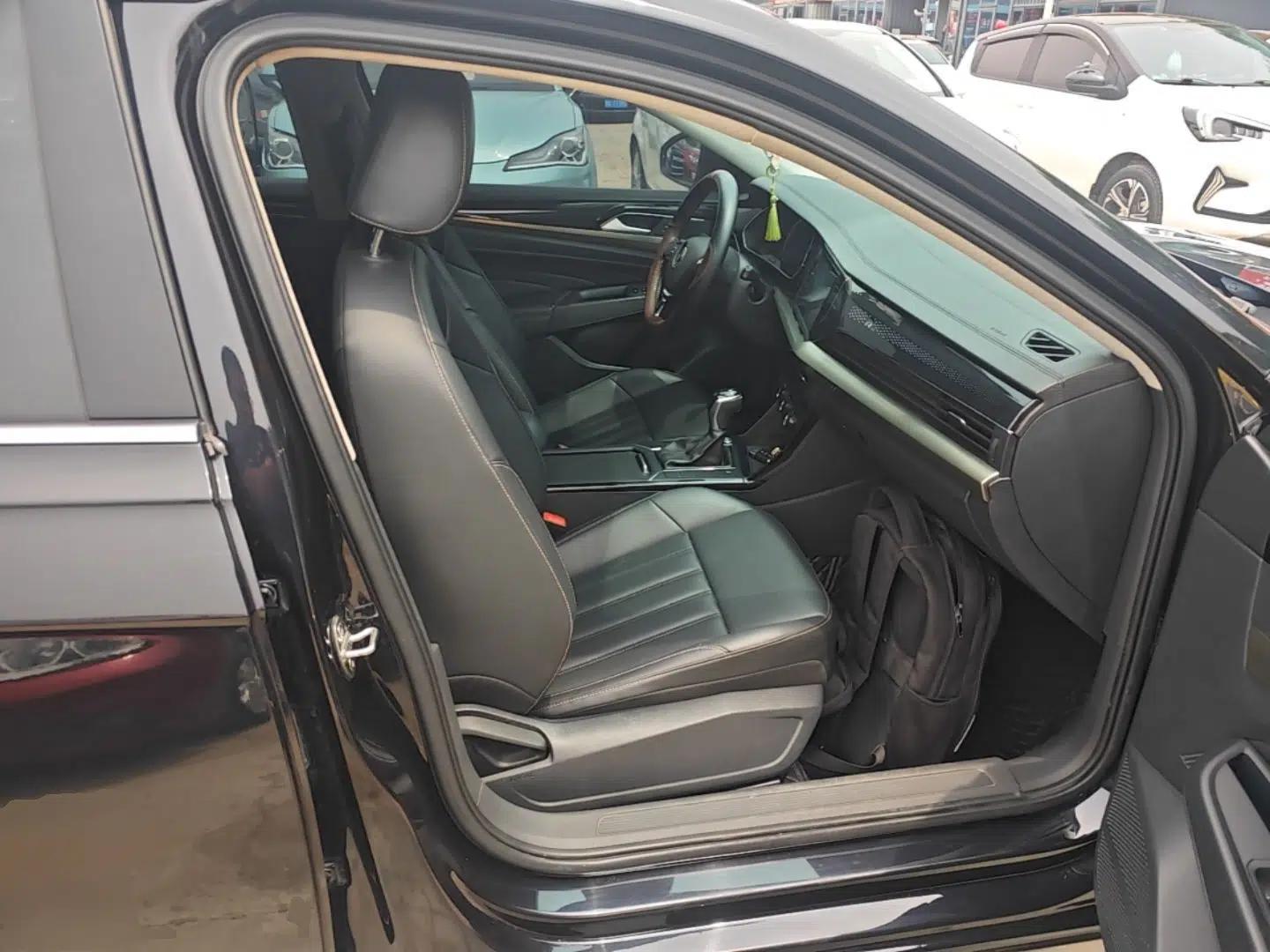Used Volkswagen Passat 2021 280TSI Business Edition — миниатюра 24