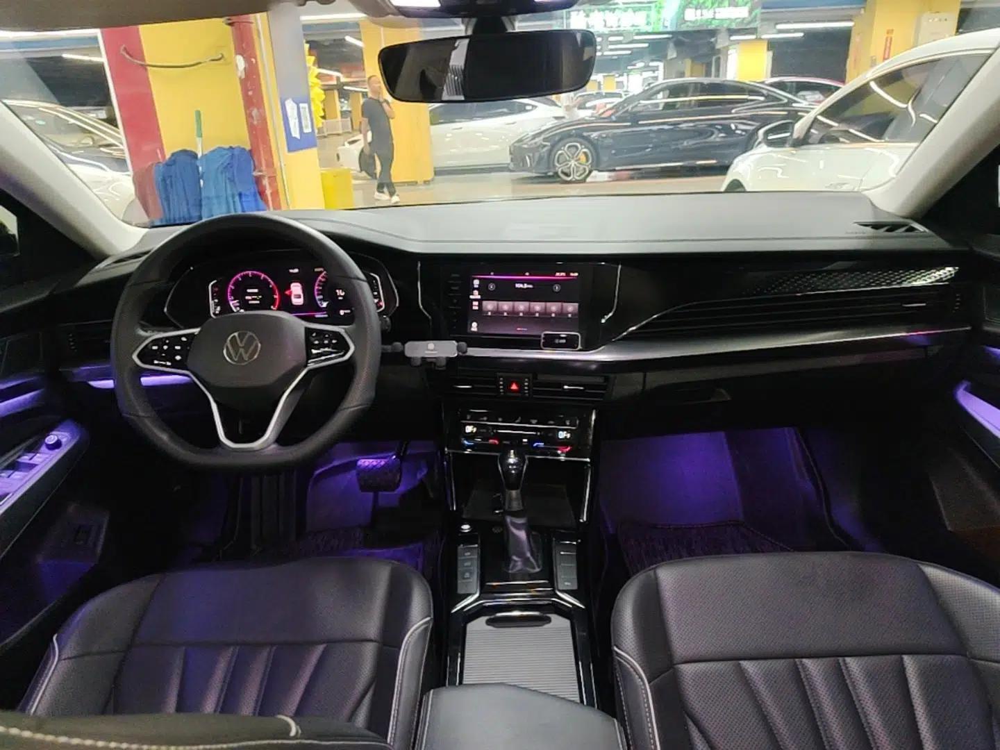 Used Volkswagen Passat 2024 380TSI Starry Elite Edition — миниатюра 12