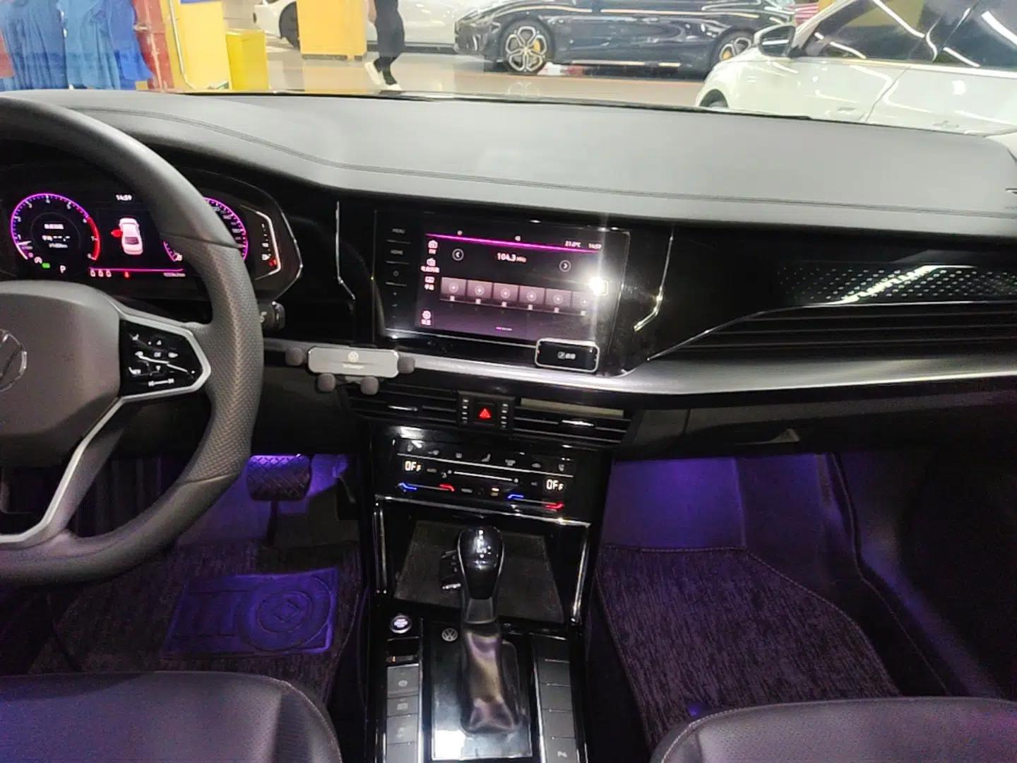 Used Volkswagen Passat 2024 380TSI Starry Elite Edition — миниатюра 15