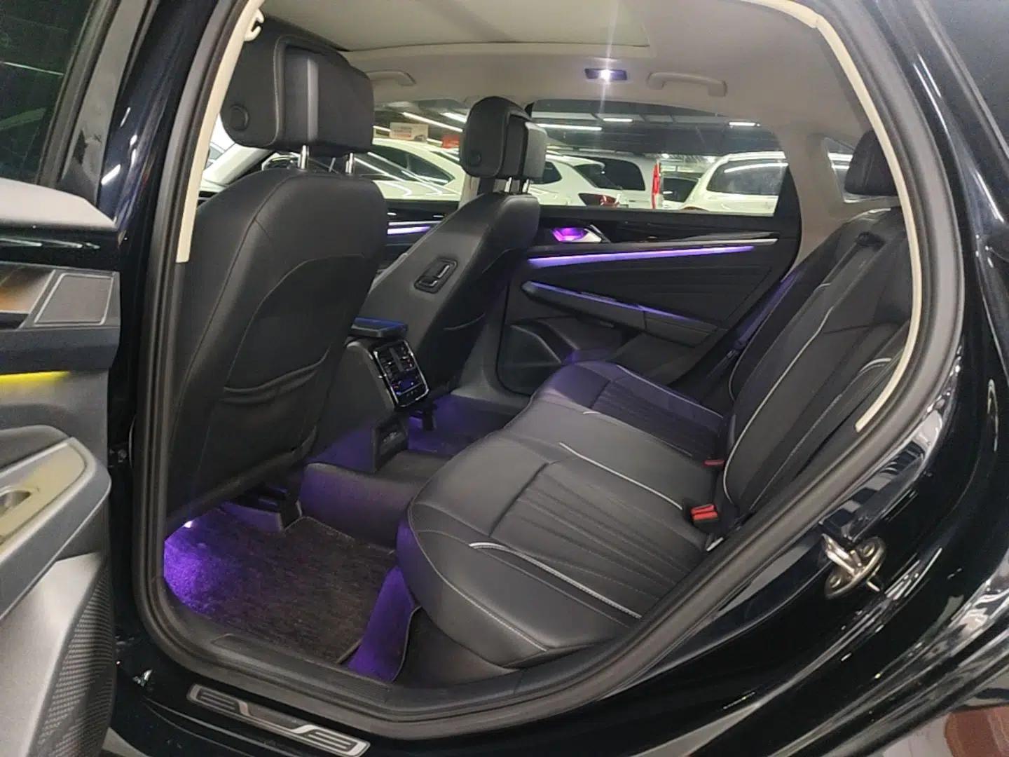 Used Volkswagen Passat 2024 380TSI Starry Elite Edition — миниатюра 20