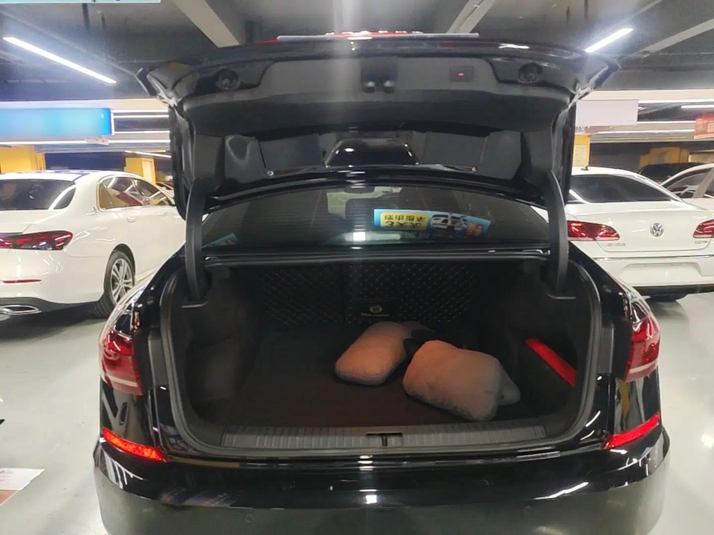 Used Volkswagen Passat 2024 380TSI Starry Elite Edition — миниатюра 22