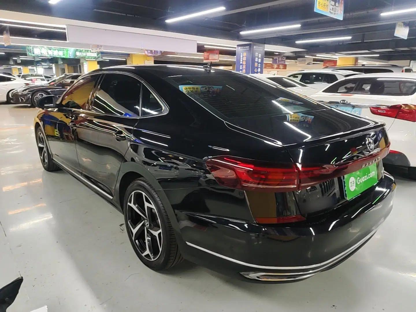 Used Volkswagen Passat 2024 380TSI Starry Elite Edition — миниатюра 4