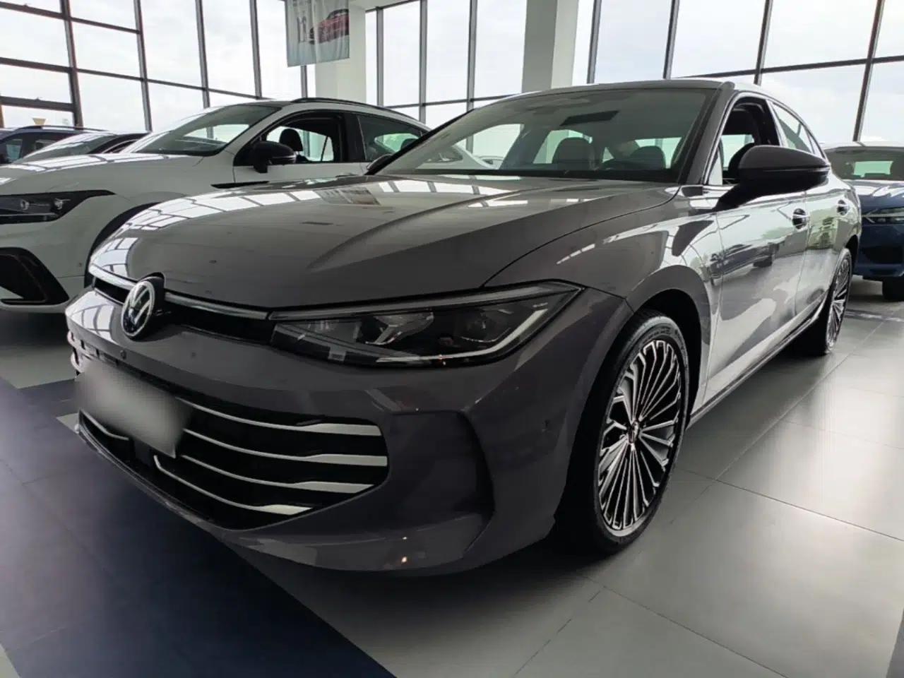 Used Volkswagen Passat 2025 Pro 380TSI Dragon Supreme Edition — миниатюра 1