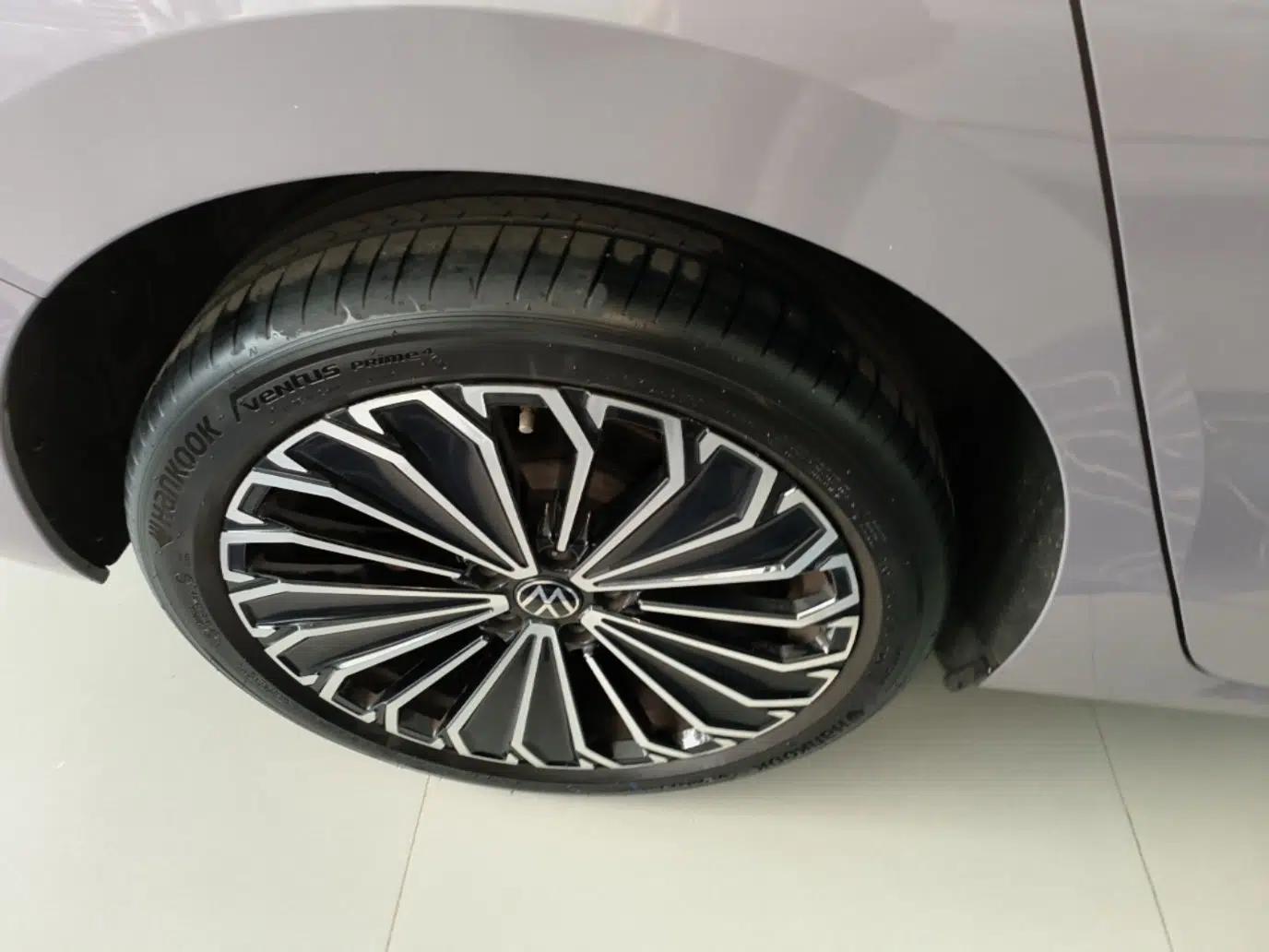 Used Volkswagen Passat 2025 Pro 380TSI Dragon Supreme Edition — миниатюра 11