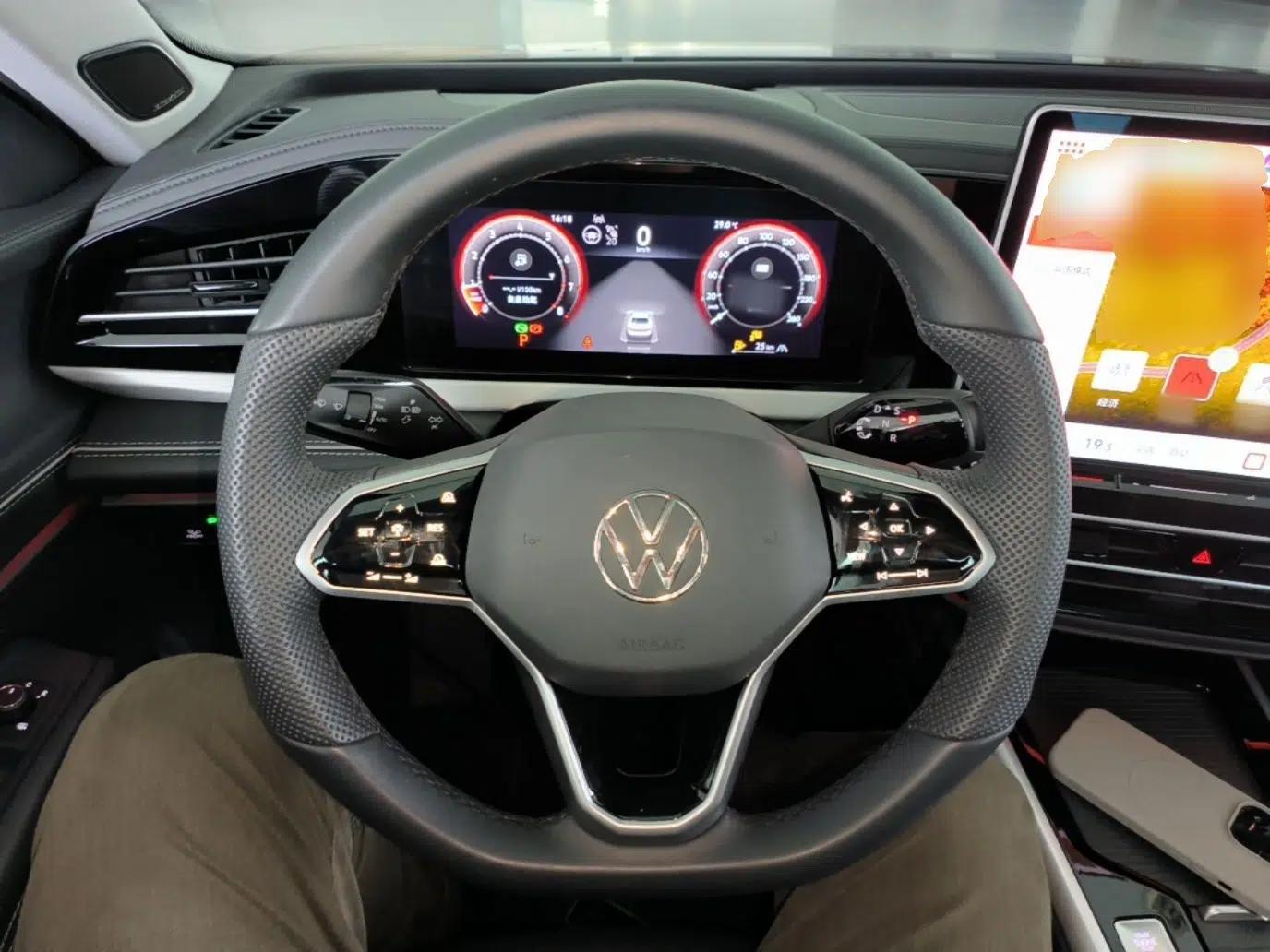 Used Volkswagen Passat 2025 Pro 380TSI Dragon Supreme Edition — миниатюра 13