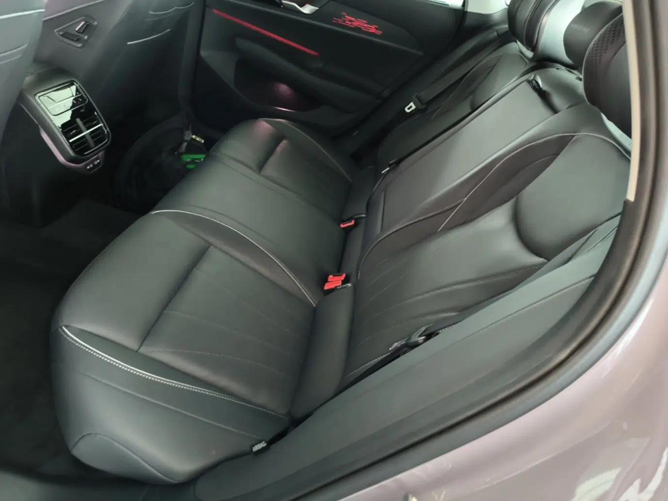Used Volkswagen Passat 2025 Pro 380TSI Dragon Supreme Edition — миниатюра 20